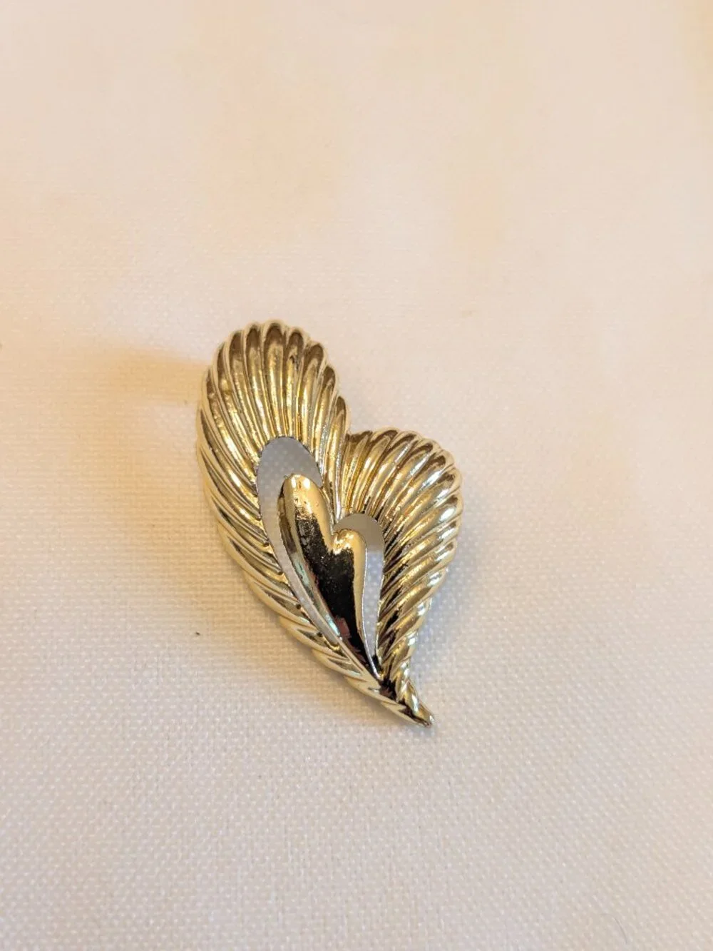 Vintage Modernist Gold Toned Asymmetrical Textured Heart Brooch
